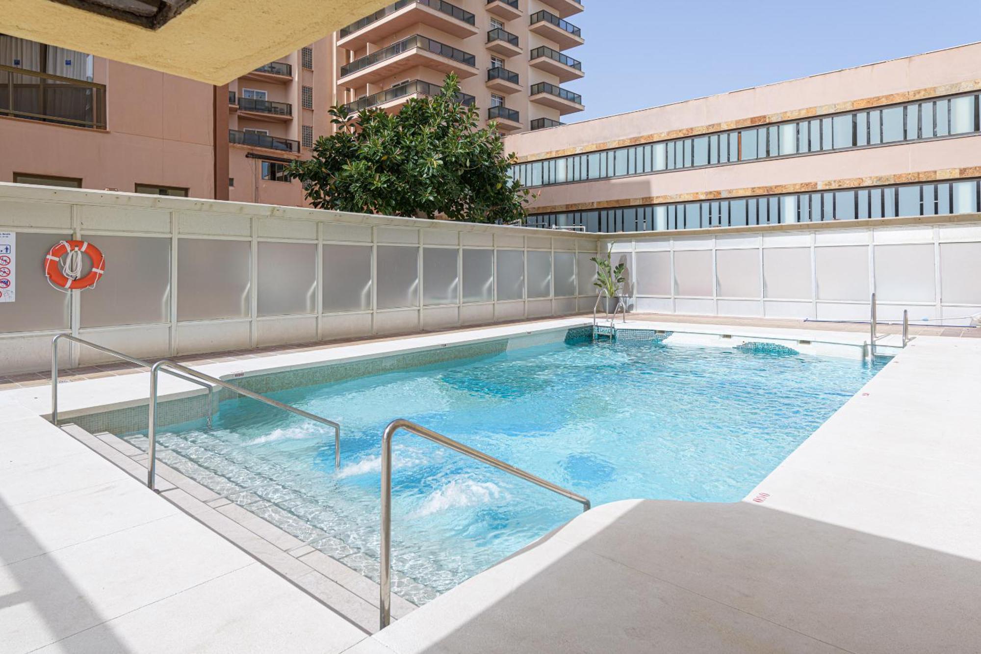 Amazing Carihuela View & Parking Apartment Torremolinos Exterior photo